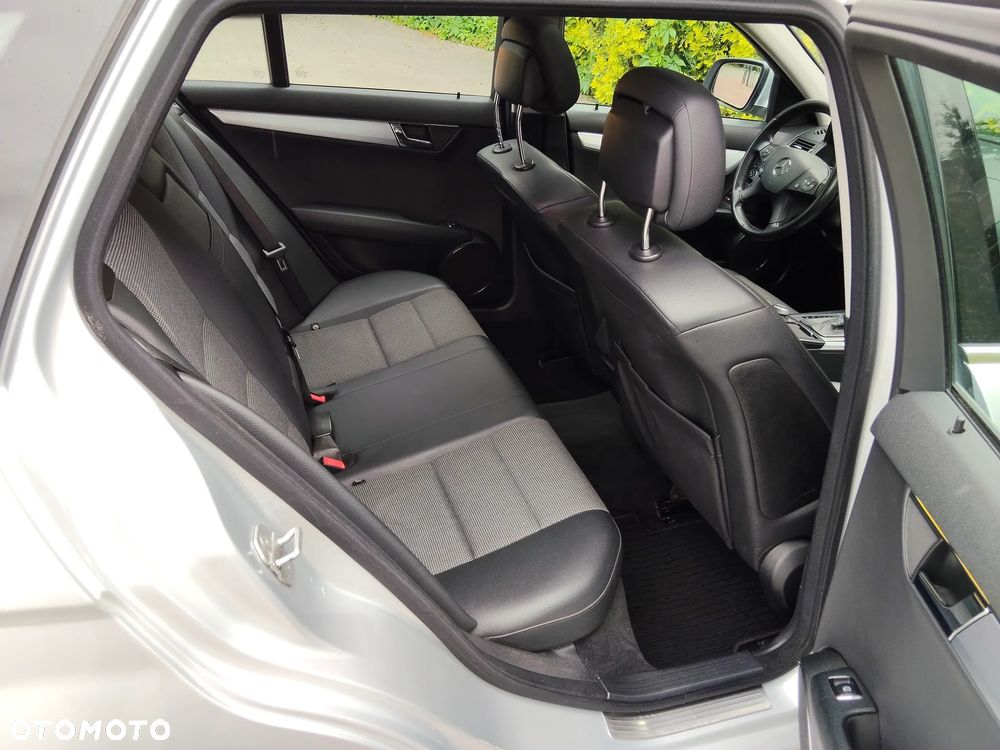 Mercedes-Benz Klasa C 180 Kompressor Automatik Avantgarde - 9