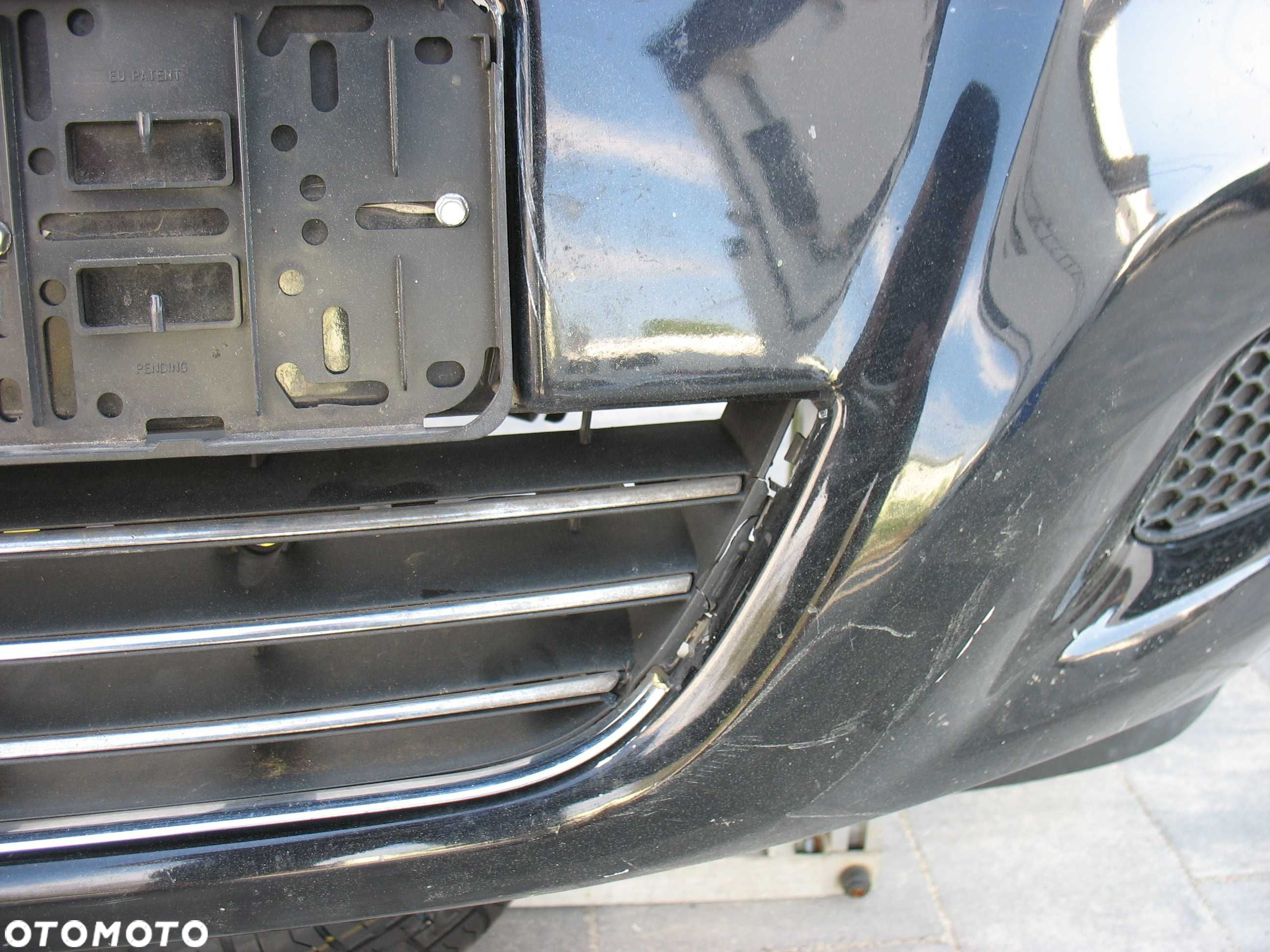 Opel Zafira B Lift zderzak przód 4xPDC z grillem Z-20r opis - 4