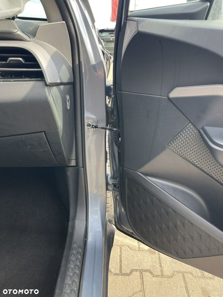 Toyota C-HR 1.8 Hybrid GPF Comfort - 8