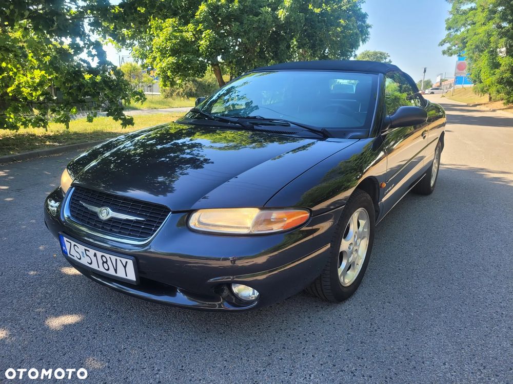 Chrysler Stratus LX 2.5 - 16