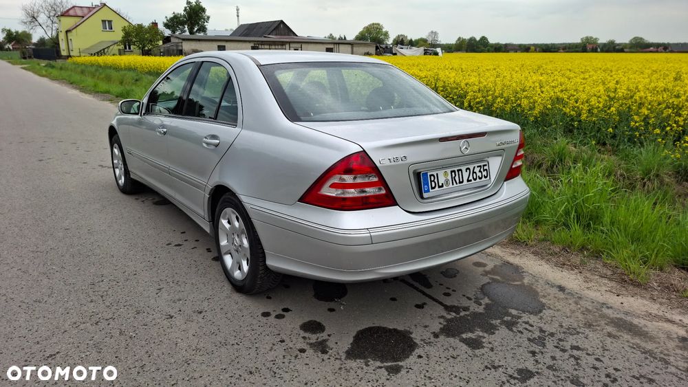 Mercedes-Benz Klasa C 180 Kompressor Automatik Elegance - 27