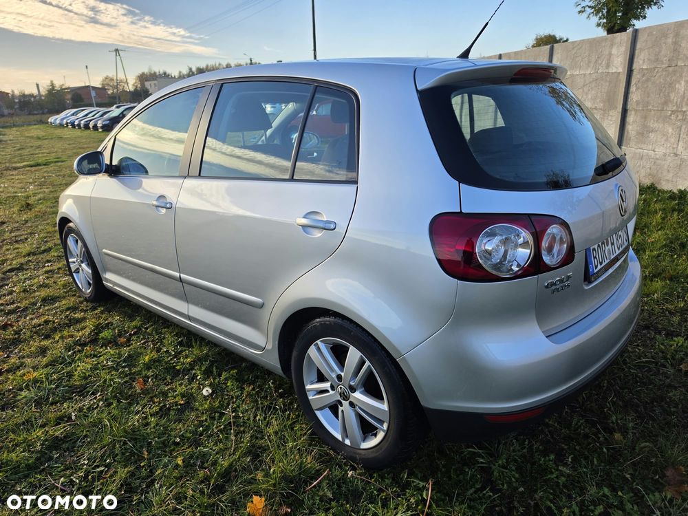 Volkswagen Golf Plus - 10