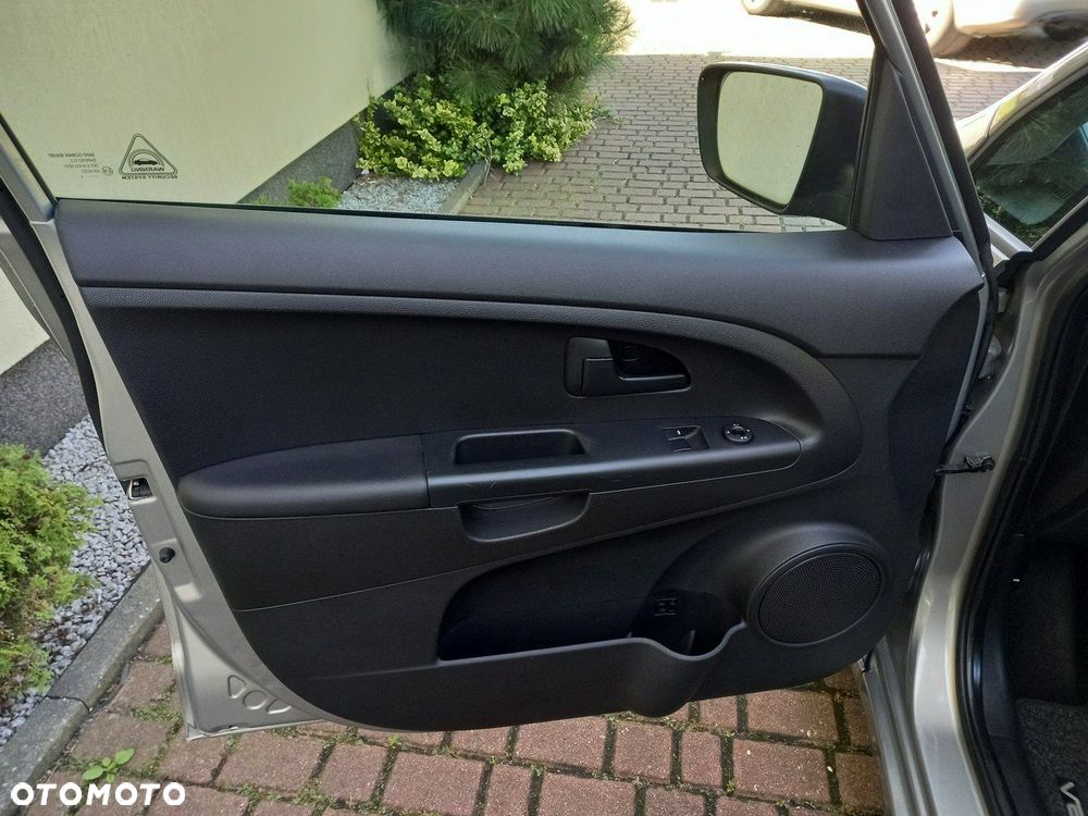 Kia Venga - 26