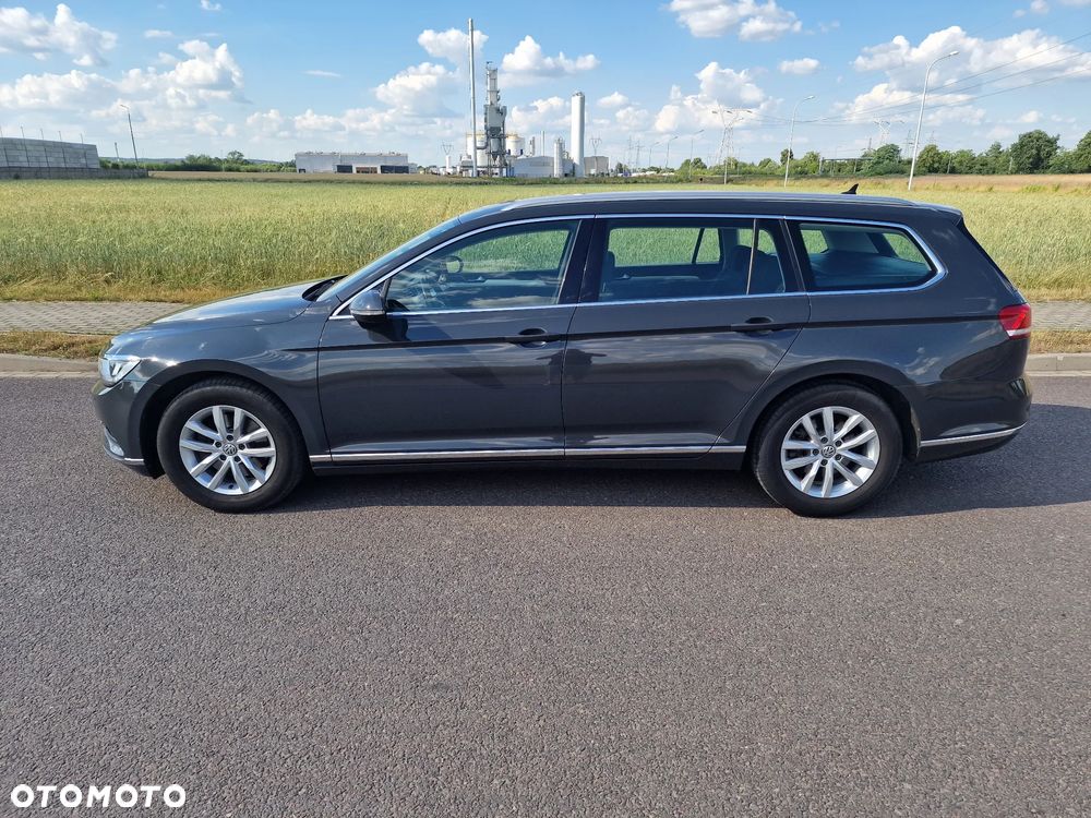 Volkswagen Passat - 5