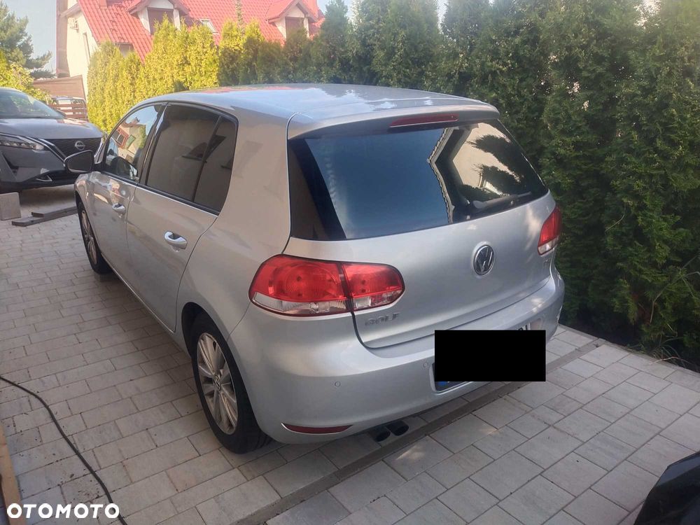 Volkswagen Golf - 1