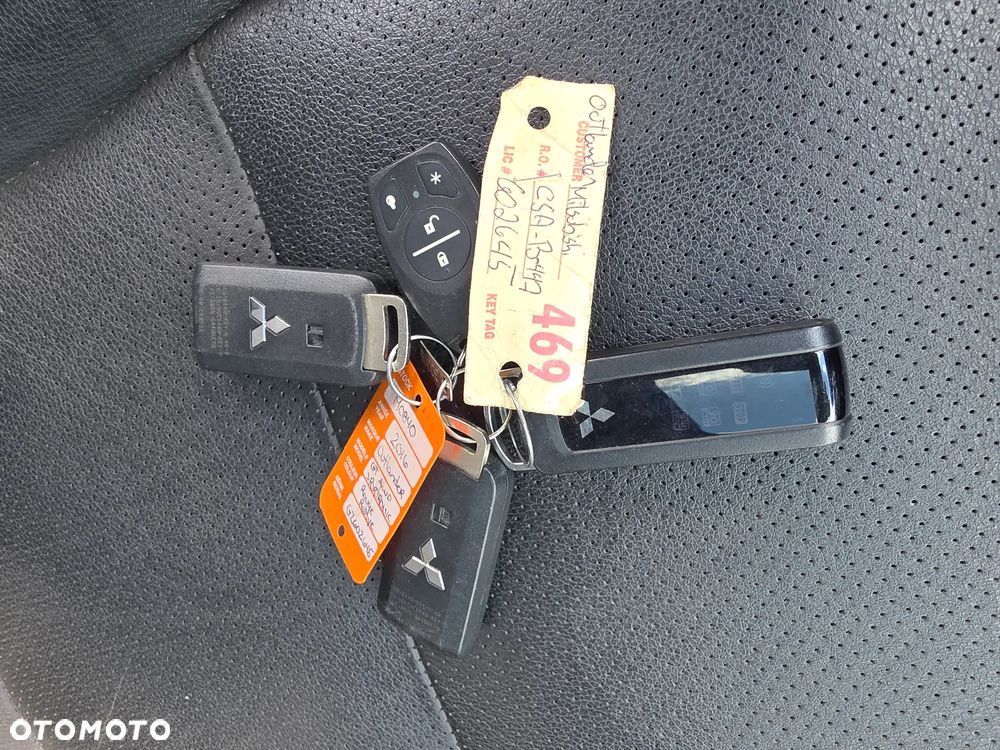 Mitsubishi Outlander - 39