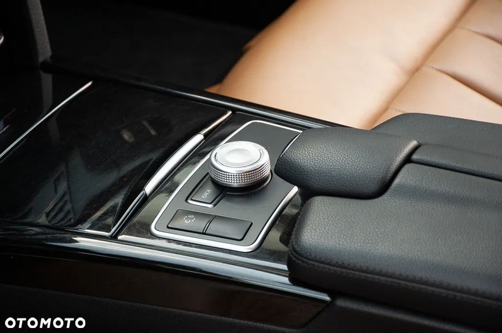 Mercedes-Benz Klasa E 350 T 4Matic 7G-TRONIC - 20