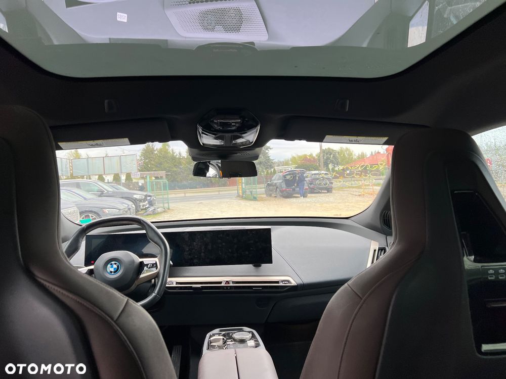 BMW iX xDrive50 - 20