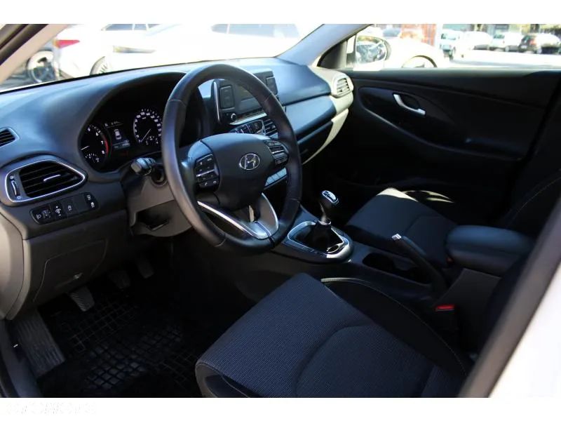 Hyundai i30 1.5 T-GDI 48V Modern - 7