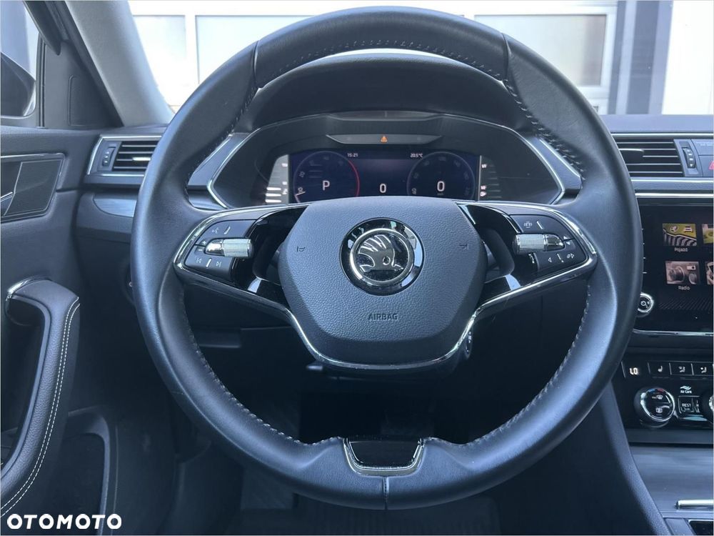 Skoda Superb 2.0 TDI SCR Ambition DSG - 19