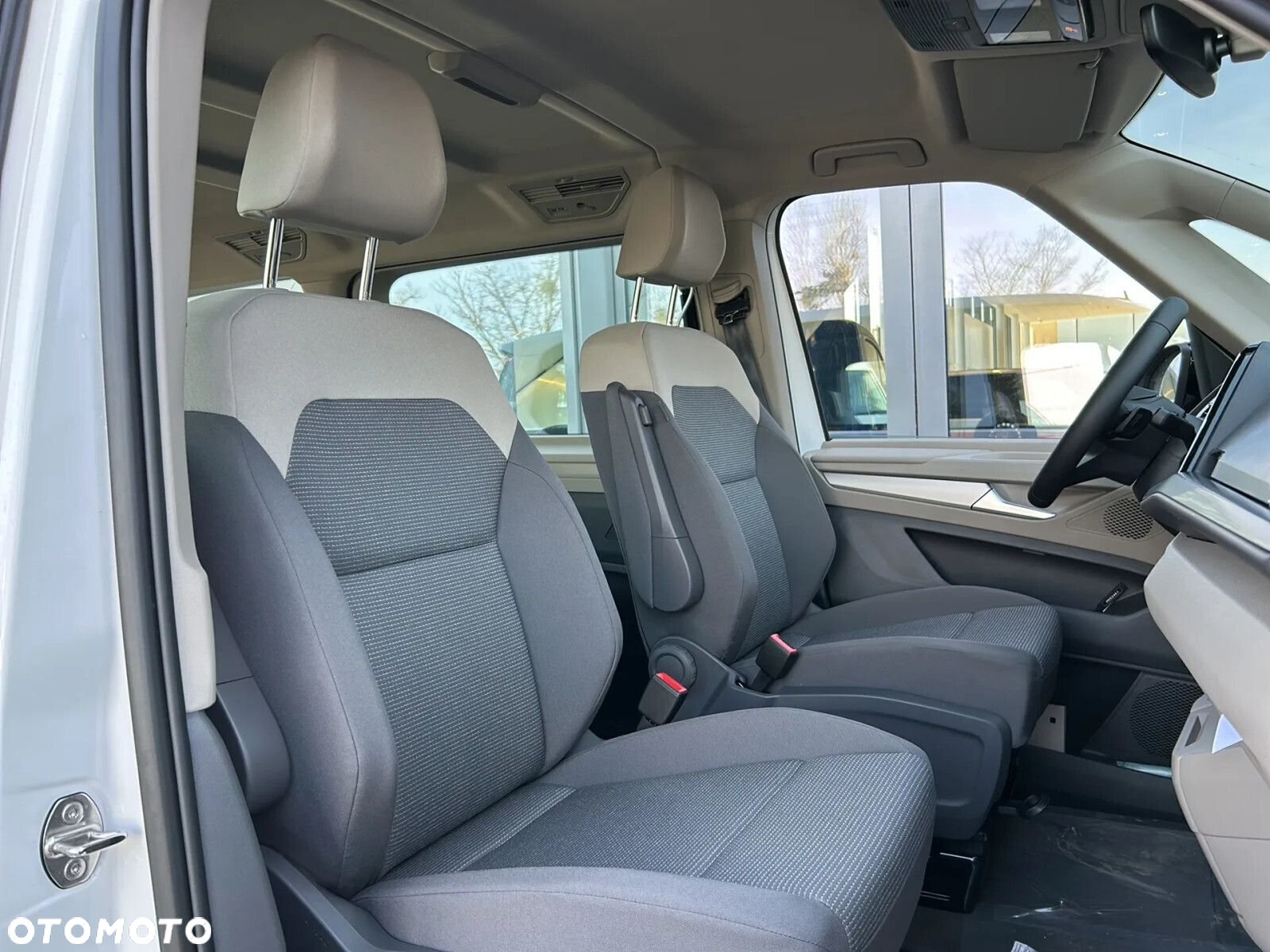 Volkswagen Multivan 2.0 TDI L2 Family DSG - 13