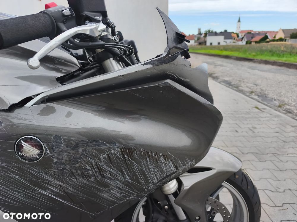 Honda VFR - 18