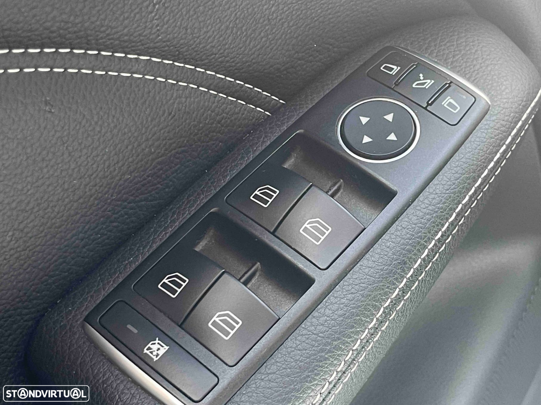 Mercedes-Benz B 180 d Urban - 32