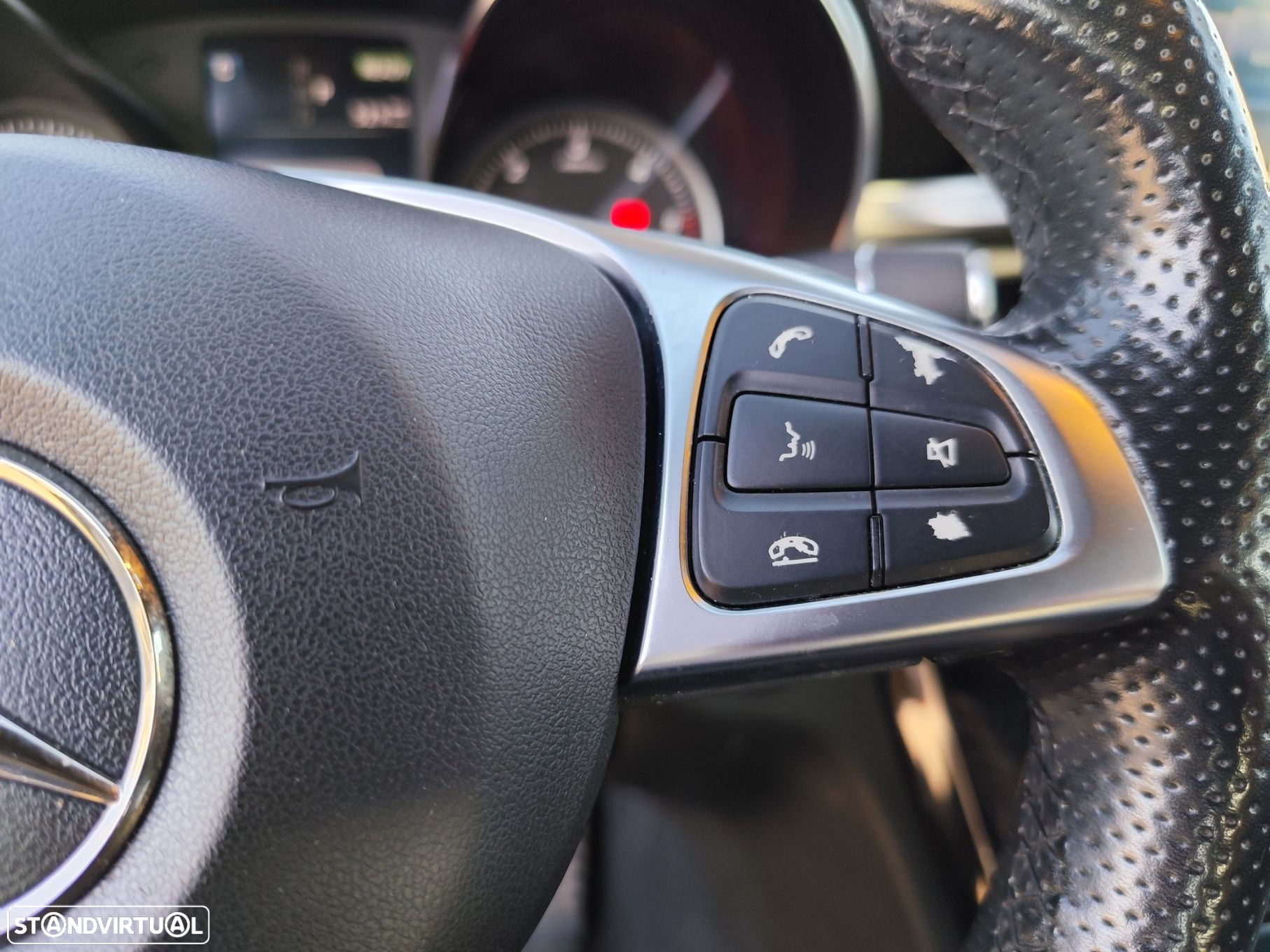 Mercedes-Benz C 300 BlueTEC Hybrid AMG Line - 18