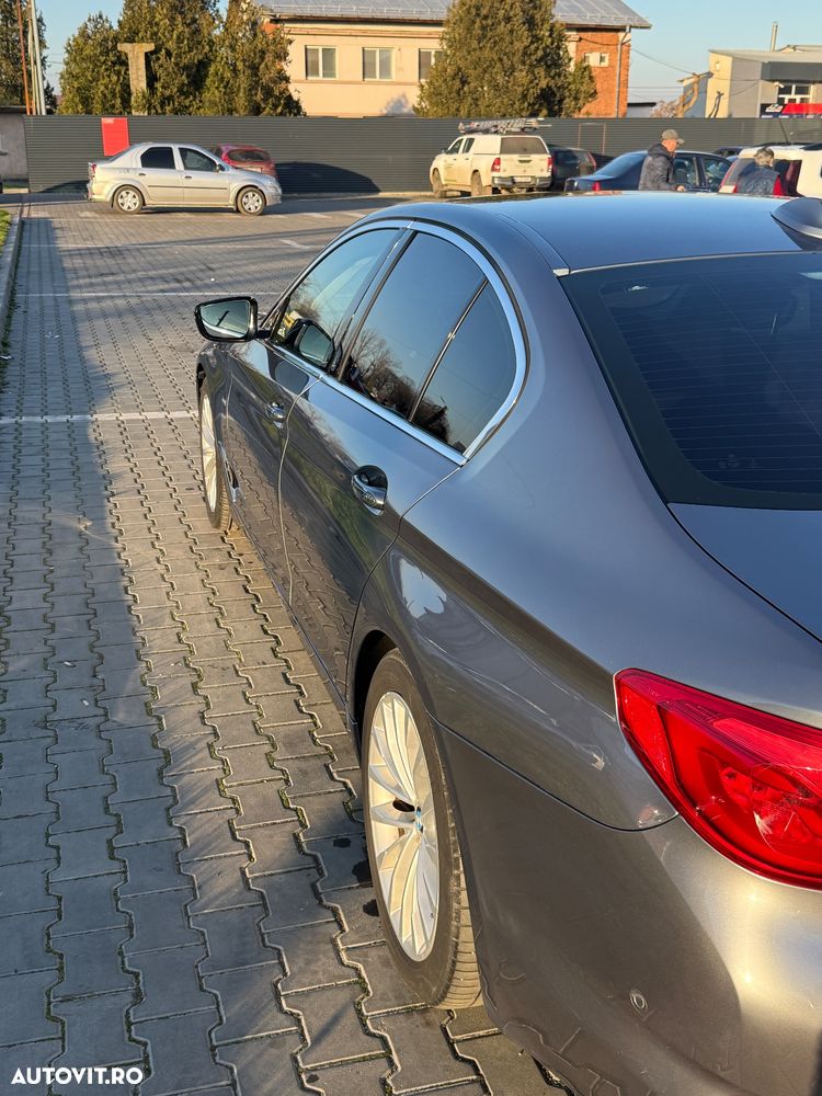 BMW Seria 5 520d AT - 4