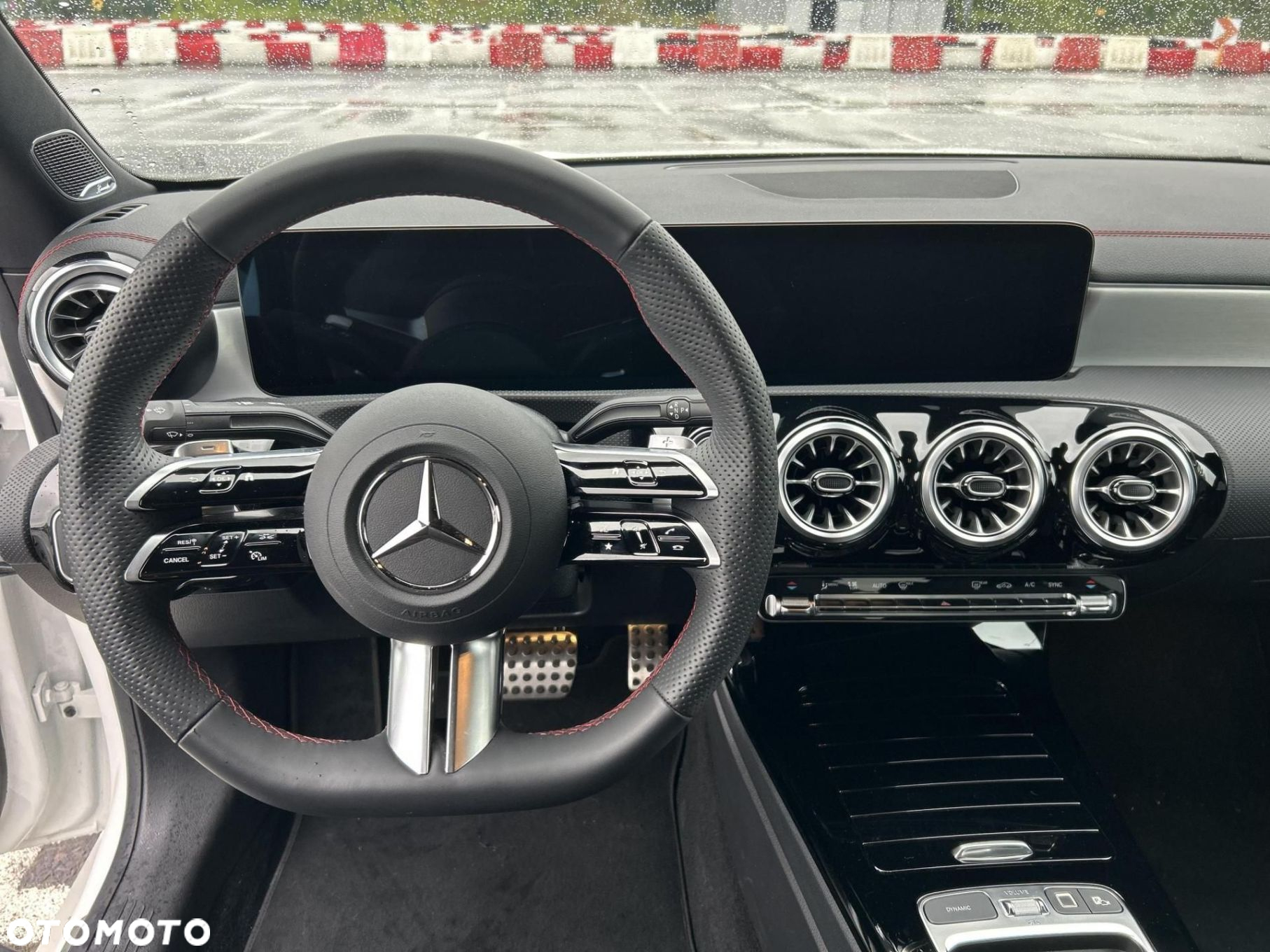 Mercedes-Benz CLA - 15