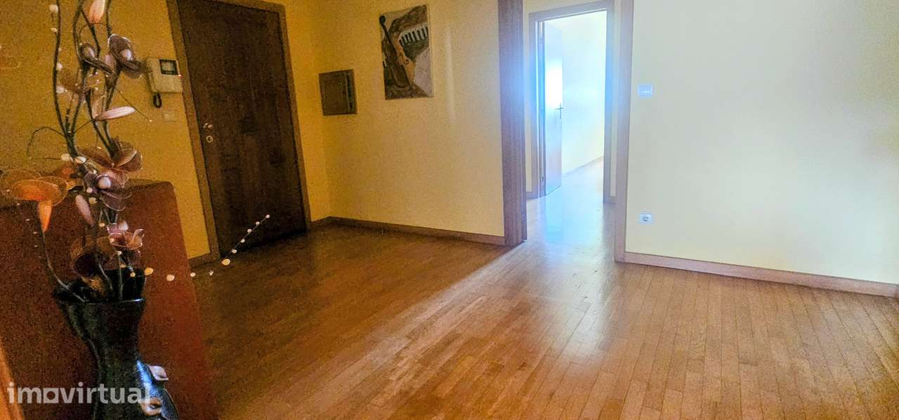 Apartamento T4 Familiar com Áreas Generosas. Localização Premium - Grande imagem: 5/45