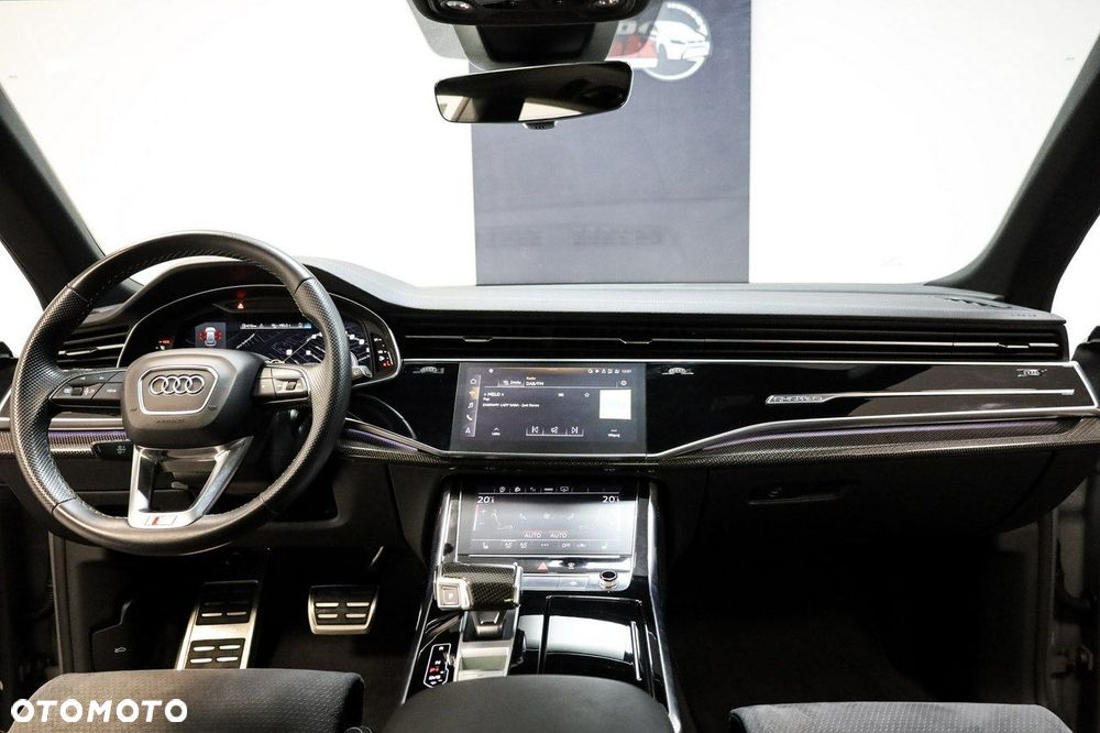 Audi Q8 - 18