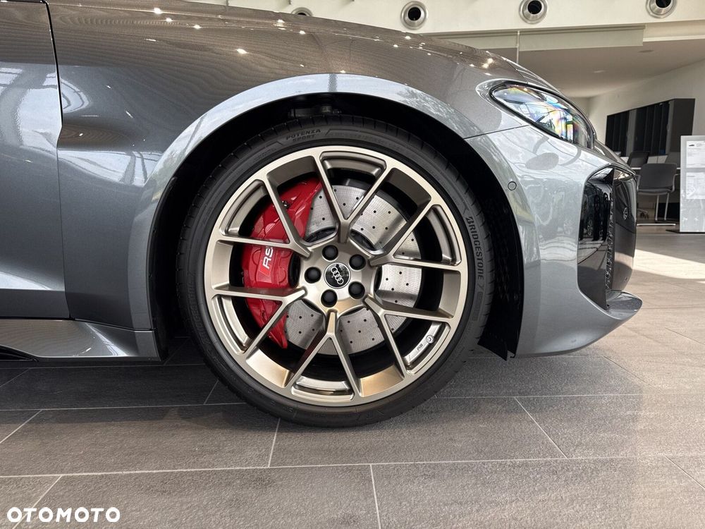 Audi RS5 Avant - 19
