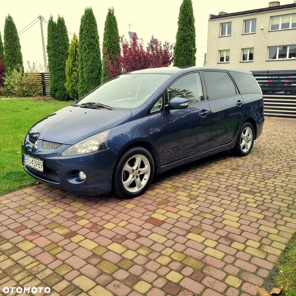 Mitsubishi Grandis 2.4 Intense - 2