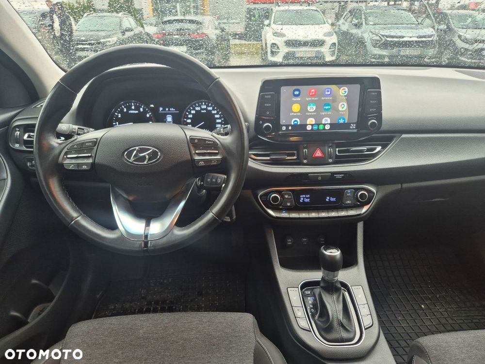 Hyundai i30 1.5 T-GDI 48V-Hybrid DCT Prime - 13