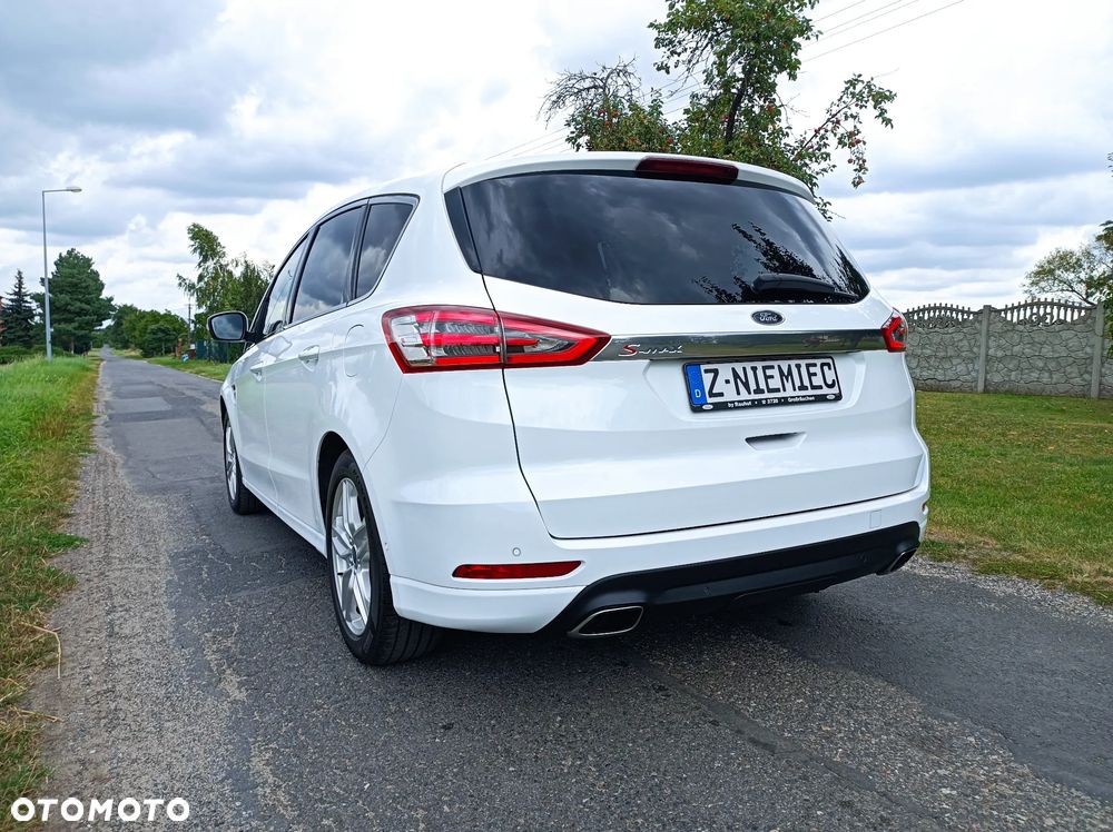 Ford S-Max 2.0 TDCi Titanium PowerShift - 6