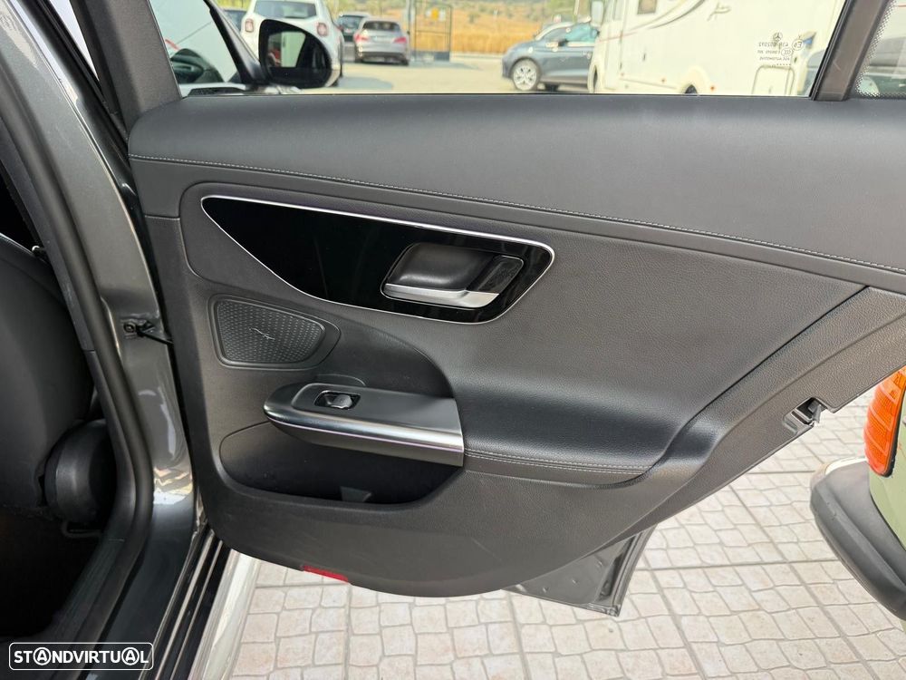 Mercedes-Benz C 300 - 21