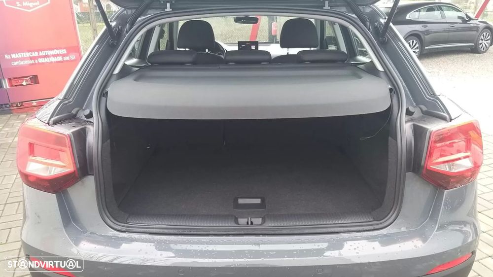 Audi Q2 1.6 TDI Design - 11