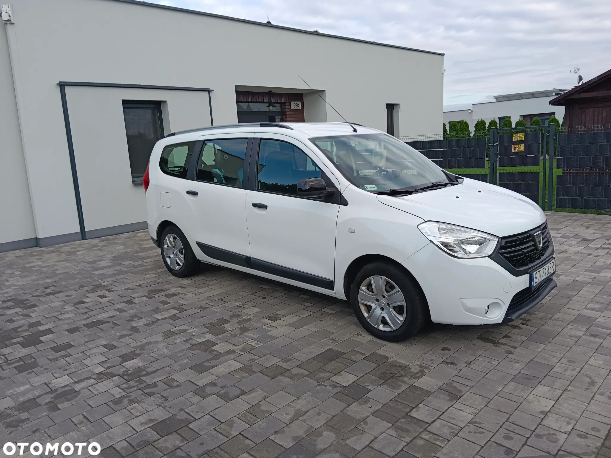 Dacia Lodgy 1.3 TCe Laureate S&S - 2