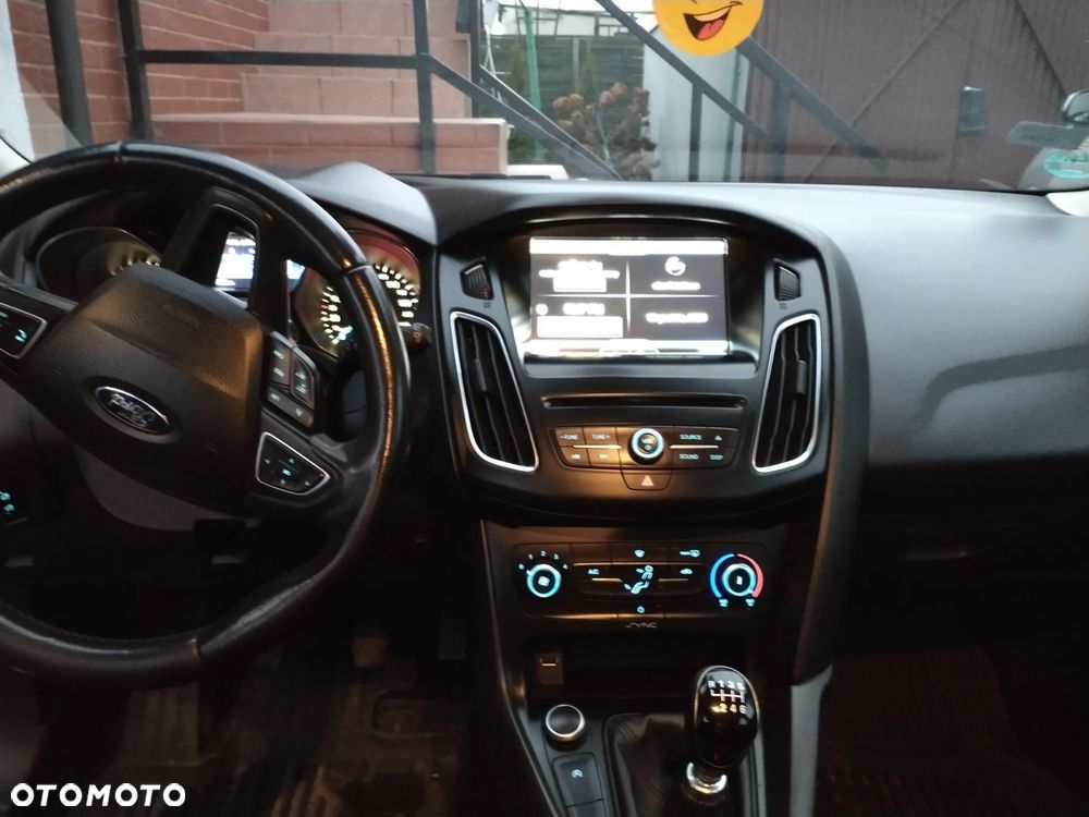 Ford Focus 1.5 TDCi DPF Start-Stopp-System Titanium - 19