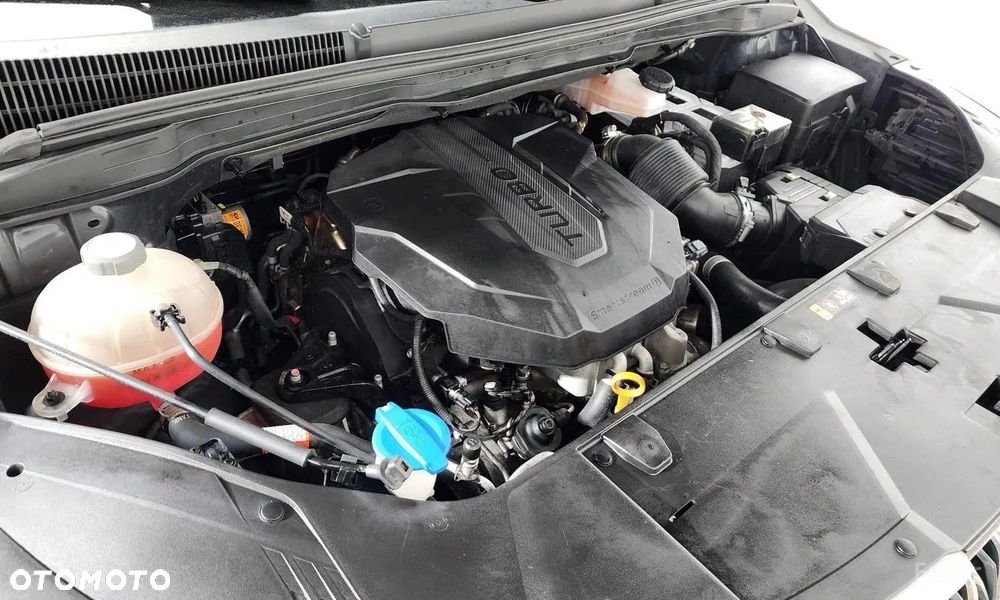 Kia Carnival - 5