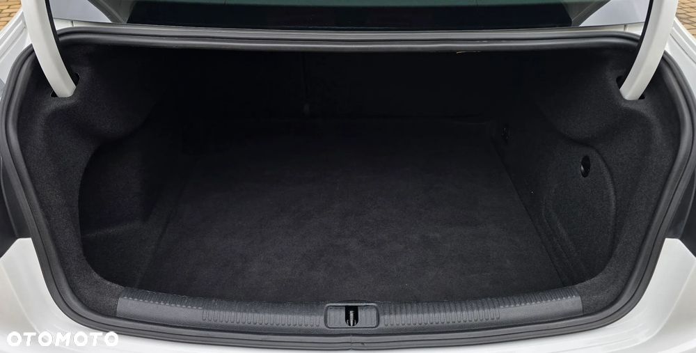 Audi A3 Limousine 2.0 TDI sport - 32