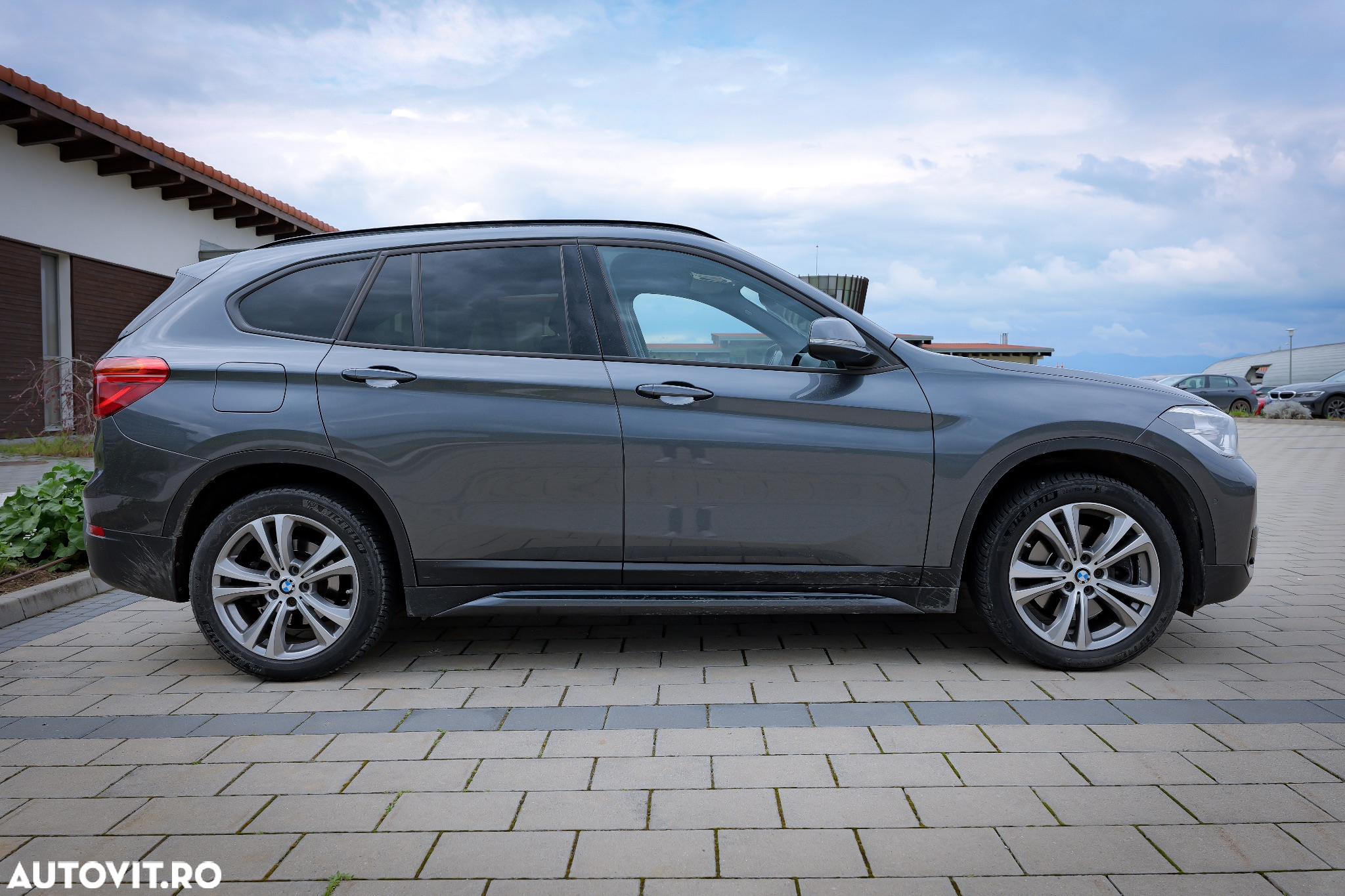BMW X1 - 16