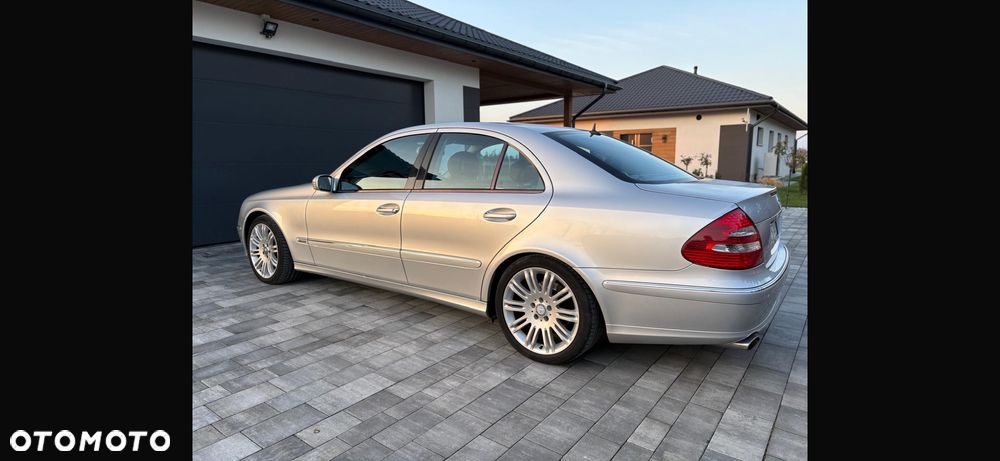 Mercedes-Benz Klasa E - 21