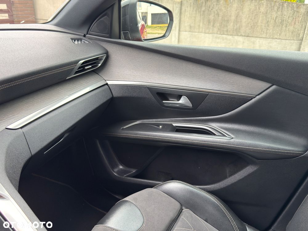 Peugeot 3008 2.0 BlueHDi GT S&S EAT8 - 17