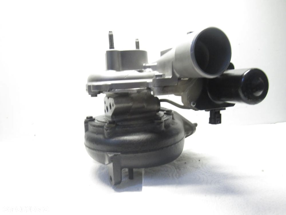 Turbina Toyota Landcruiser 3.0 173 190 KM 17201-30100 17201-30160 9B010