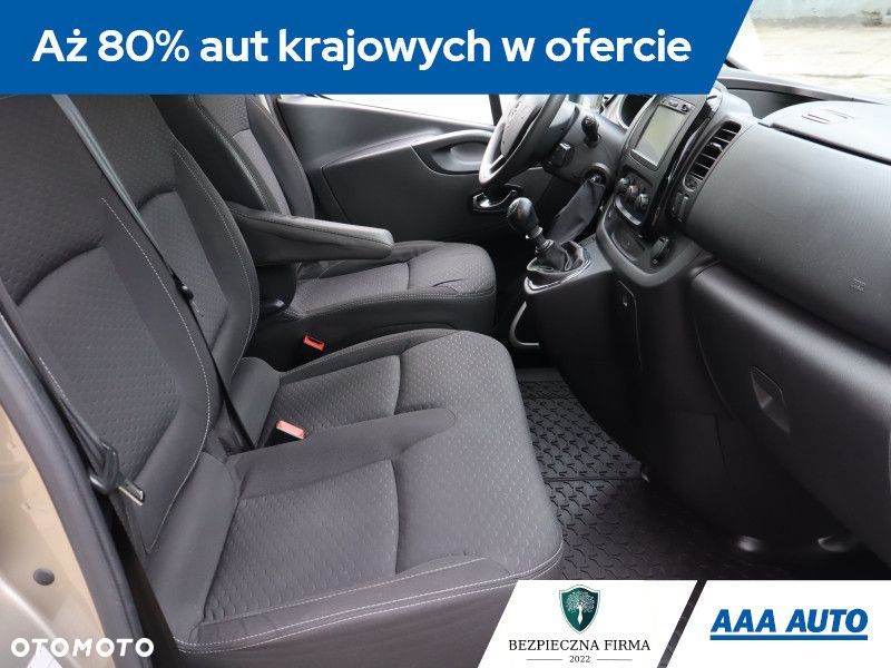 Opel Vivaro - 10