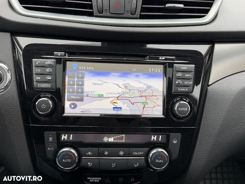 Nissan Qashqai 1.2 DIG-T Xtronic N-Connecta - 34