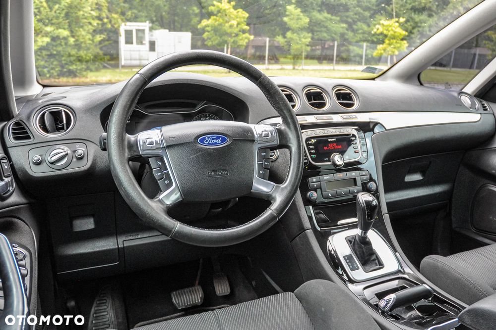 Ford S-Max - 9