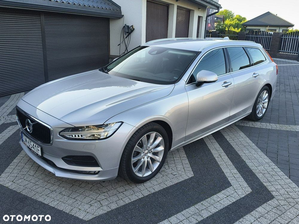 Volvo V90 D3 Momentum - 34
