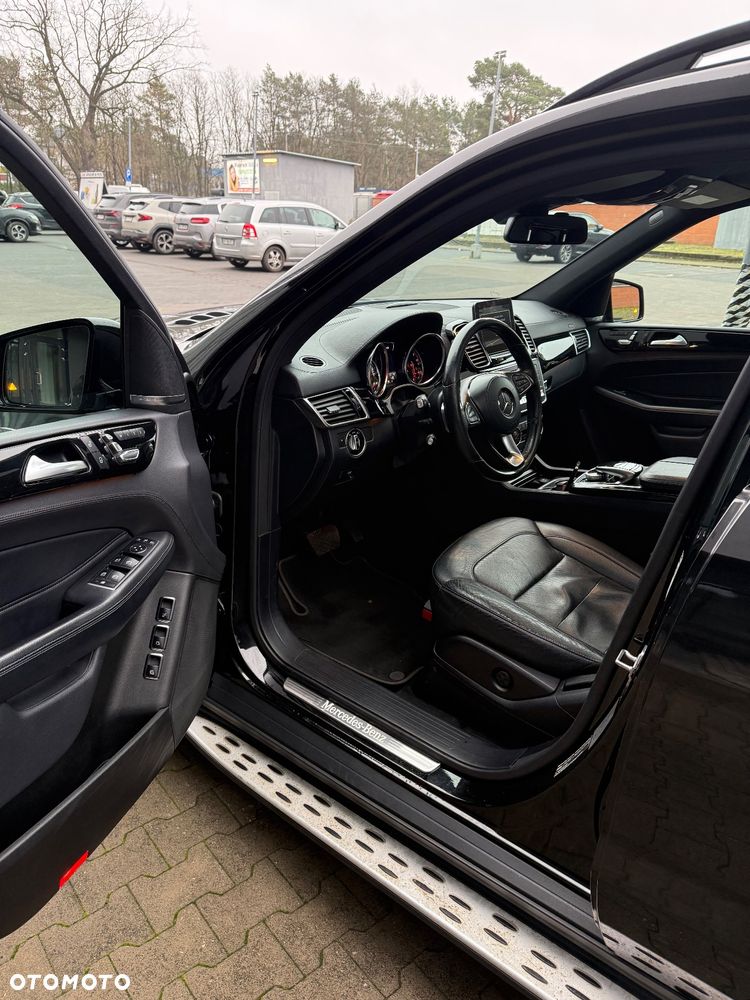 Mercedes-Benz GLS 350 d 4-Matic - 4