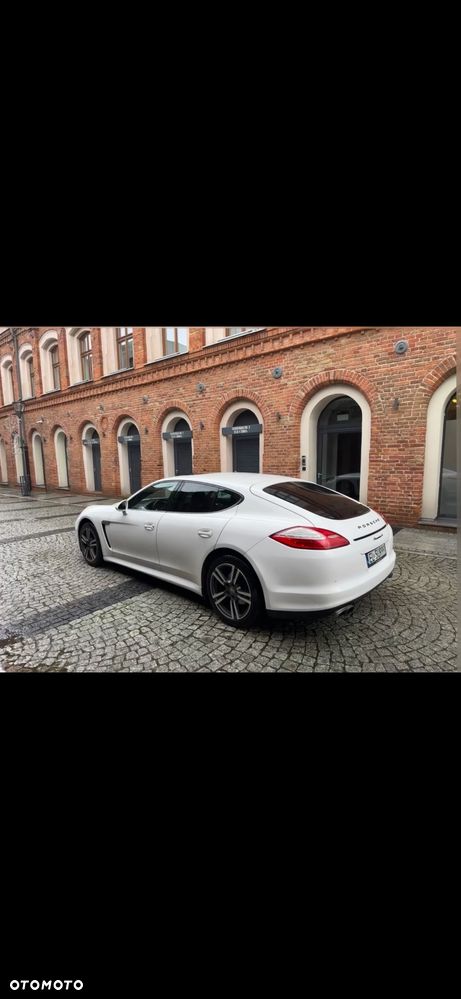 Porsche Panamera 4 PDK - 15