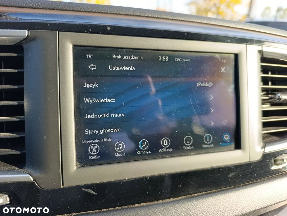 Chrysler Pacifica - 26