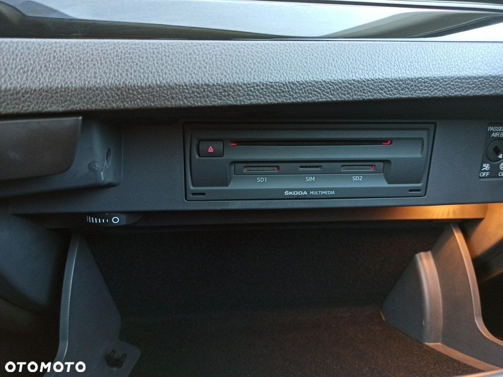 Skoda Superb 1.8 TSI L&K DSG - 34