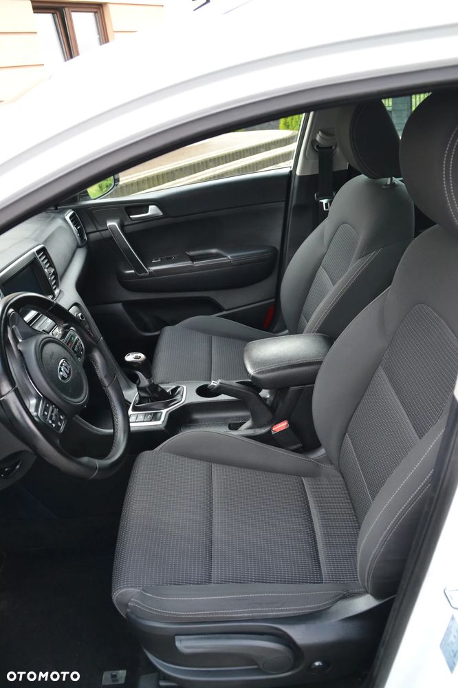 Kia Sportage 1.6 GDI 2WD DREAM-TEAM EDITION - 24