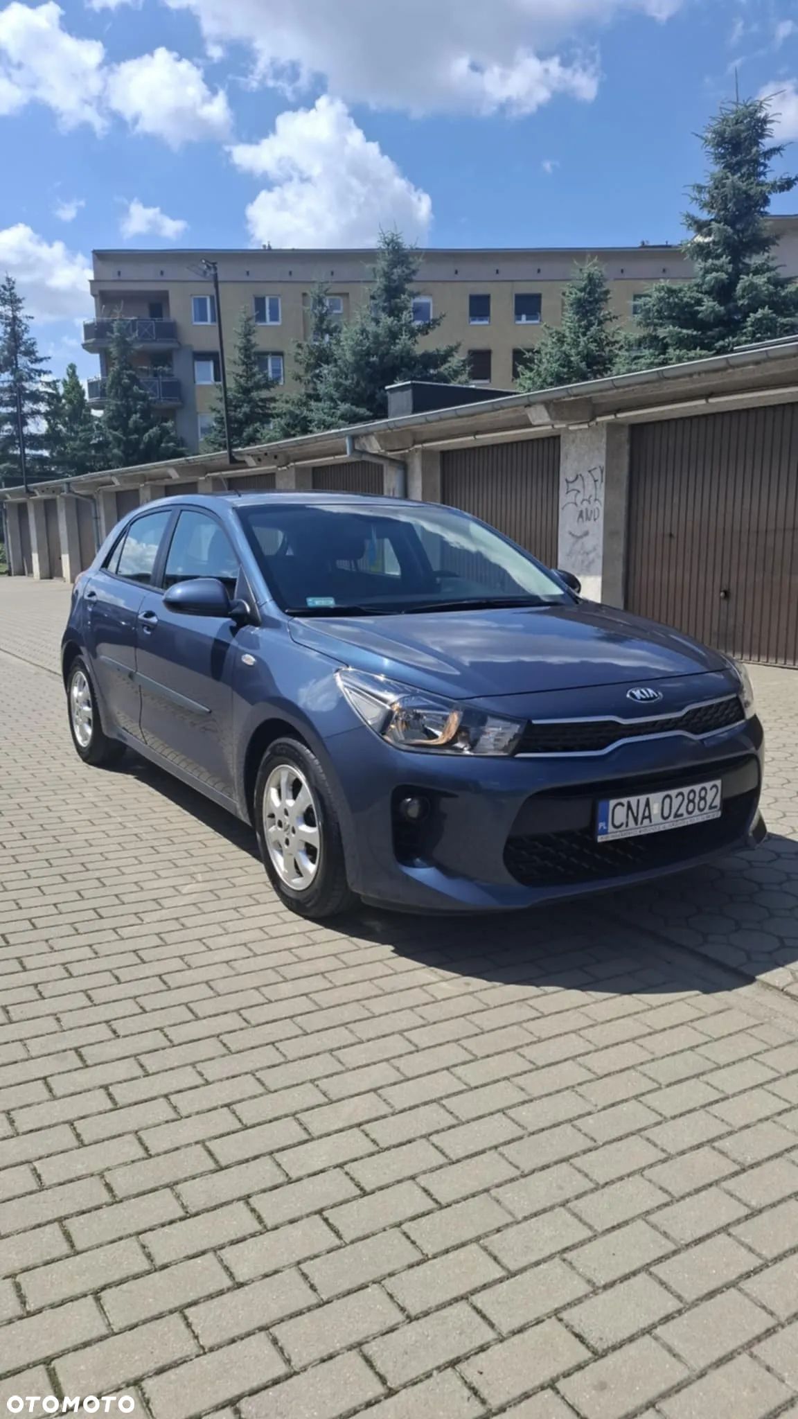 Kia Rio - 1