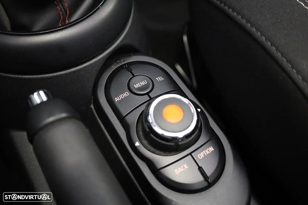 MINI Cabrio One Sport Edition - 46