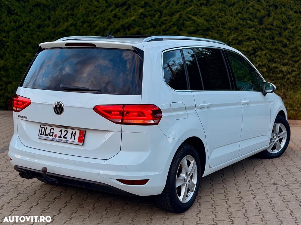 Volkswagen Touran 2.0 TDI DSG Highline - 4