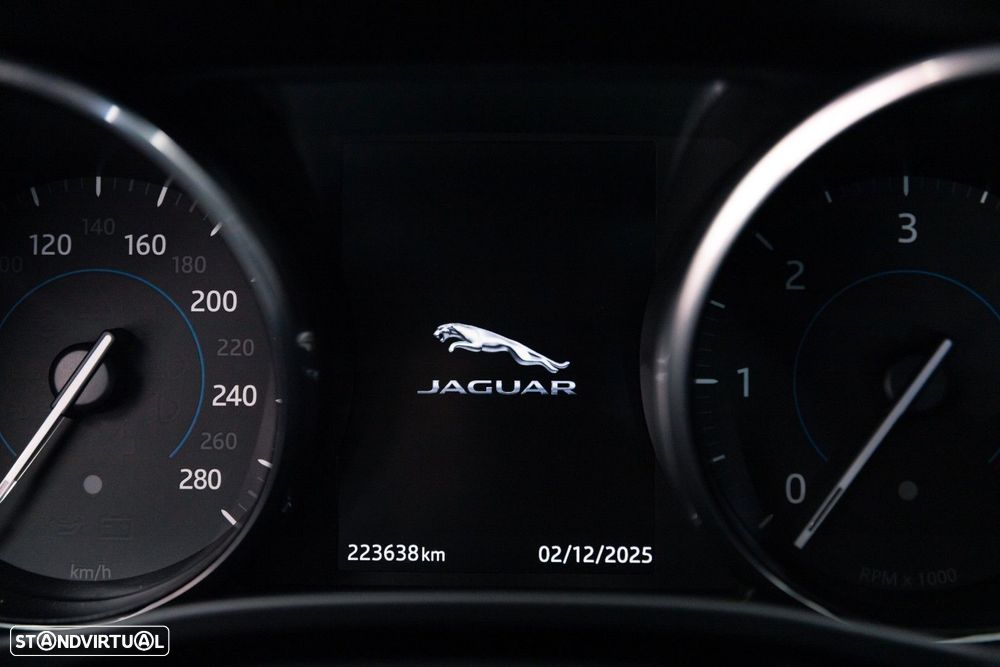 Jaguar XE 2.0 D R-Sport Aut. - 28