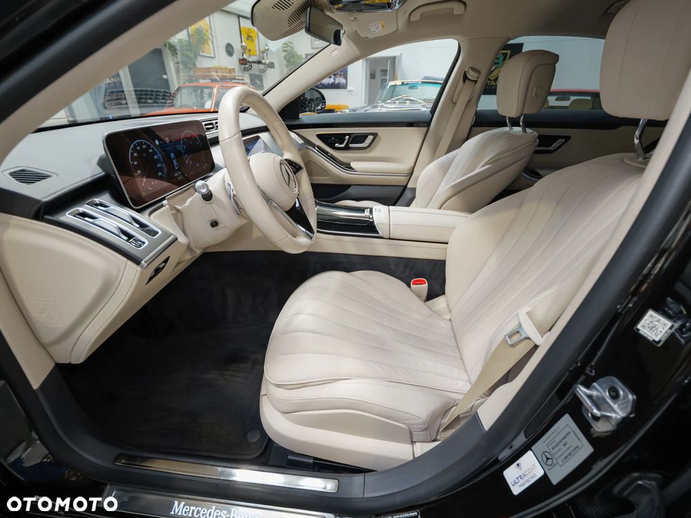 Mercedes-Benz Klasa S 500 4-Matic L 9G-TRONIC - 16